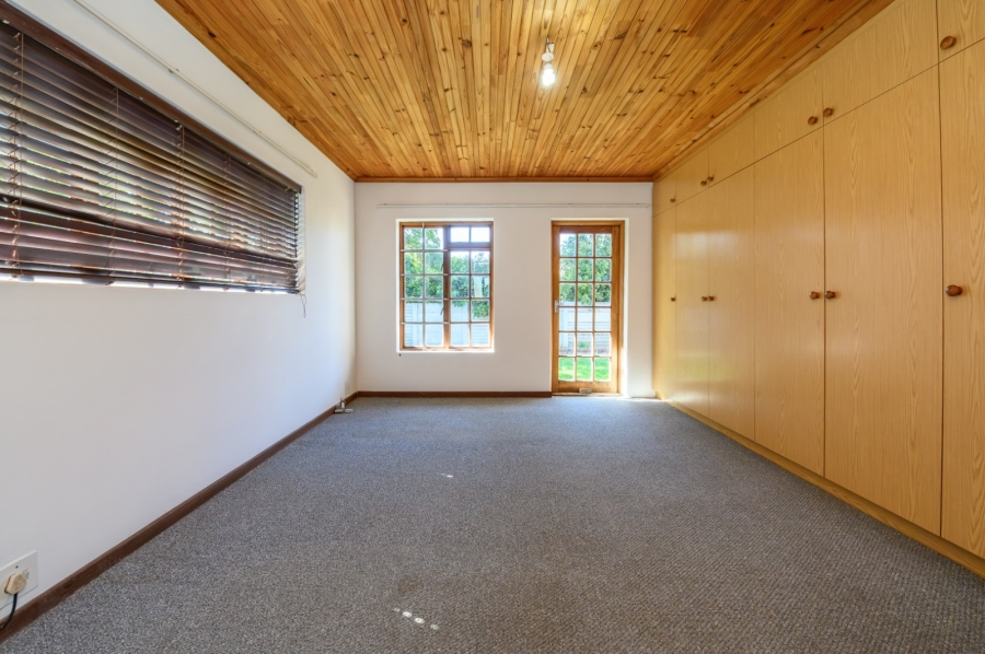 4 Bedroom Property for Sale in Charlo Eastern Cape